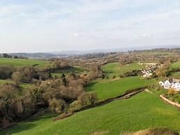 Harcombe House Bungalow 3