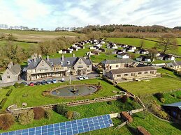 Harcombe House Bungalow 5