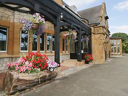 Harcombe House Bungalow 7