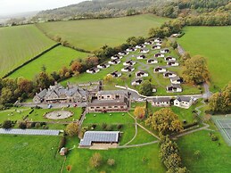 Harcombe House Bungalow 8