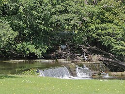 9 Eamont Park