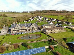 Harcombe House Bungalow 12