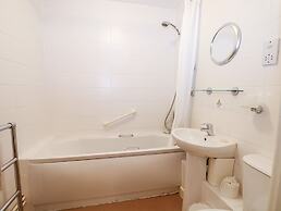 Flat 34 - Marine Court