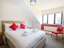 Flat 34 - Marine Court