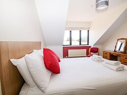 Flat 34 - Marine Court