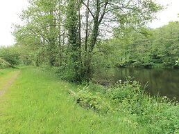 Harcombe House Bungalow 11