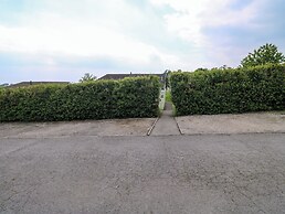 Harcombe House Bungalow 11