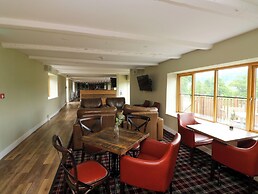 Harcombe House Bungalow 11