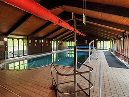 Harcombe House Bungalow 11