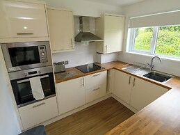 Harcombe House Bungalow 11