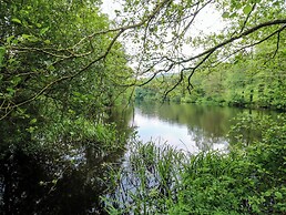 Harcombe House Bungalow 11