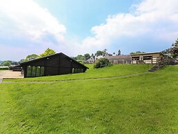 Harcombe House Bungalow 11