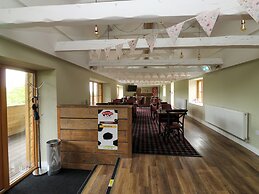 Harcombe House Bungalow 11