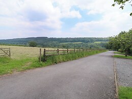 Harcombe House Bungalow 11