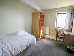 Flat 32 - Marine Court