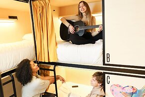 Petit Hostel Palacio Real