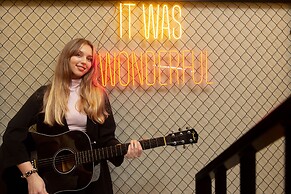 Petit Hostel Palacio Real