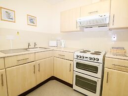 Flat 33 - Marine Court