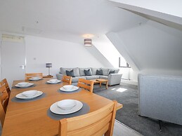 Flat 35 - Marine Court