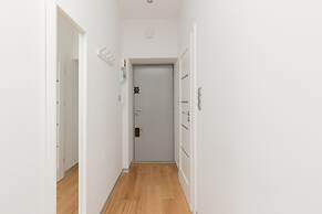 Studio Świętokrzyska Warsaw by Renters