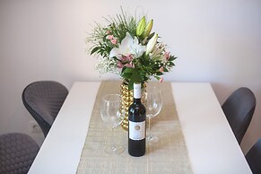 Apartments Luxury Golden Suites