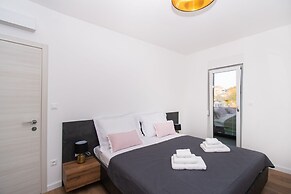 Apartments Luxury Golden Suites