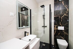 Apartments Luxury Golden Suites