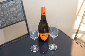 Apartments Luxury Golden Suites