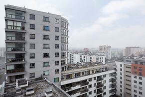 Apartment Jeziorańskiego by Renters