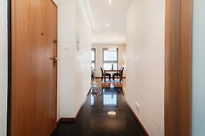 Apartment Jeziorańskiego by Renters