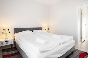 Rondo Wiatraczna Warsaw by Renters