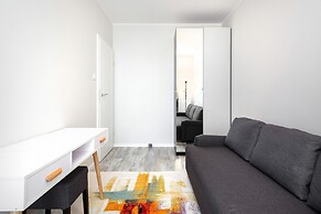Rondo Wiatraczna Warsaw by Renters