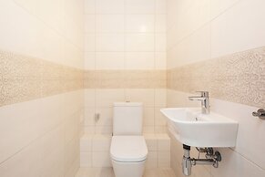 Rondo Wiatraczna Warsaw by Renters