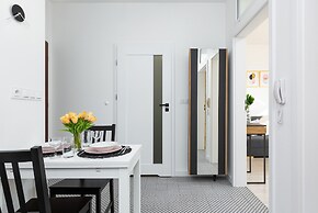 Lekka Apartment by Renters