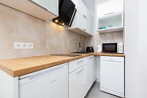 Studio Puławska Warszawa by Renters