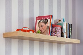 Studio Puławska Warszawa by Renters