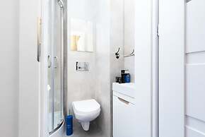 Studio Puławska Warszawa by Renters