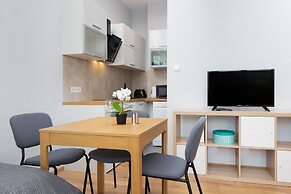 Studio Puławska Warszawa by Renters