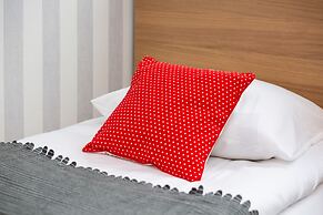 Studio Puławska Warszawa by Renters