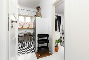 Mariensztat Warsaw by Renters