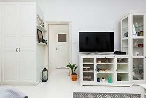 Mariensztat Warsaw by Renters