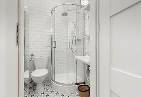 Mariensztat Warsaw by Renters