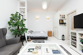 Mariensztat Warsaw by Renters