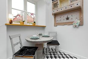 Mariensztat Warsaw by Renters