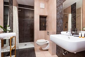 Obrzeżna Apartment by Renters