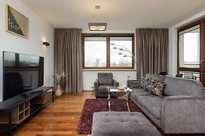 Obrzeżna Apartment by Renters