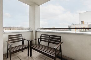 Obrzeżna Apartment by Renters