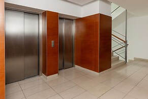 Obrzeżna Apartment by Renters