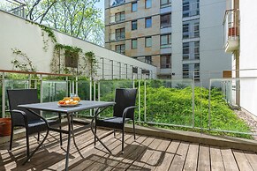 Obrzeżna Apartment by Renters