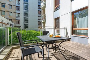 Obrzeżna Apartment by Renters